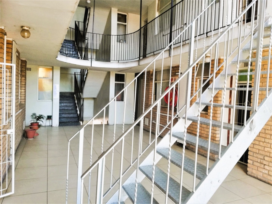 2 Bedroom Property for Sale in Avondale Western Cape